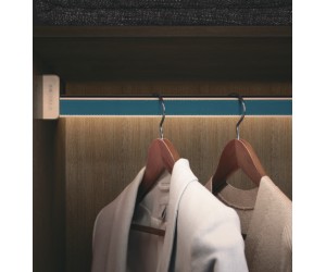 CLOTHES RAIL WITH LIGHT